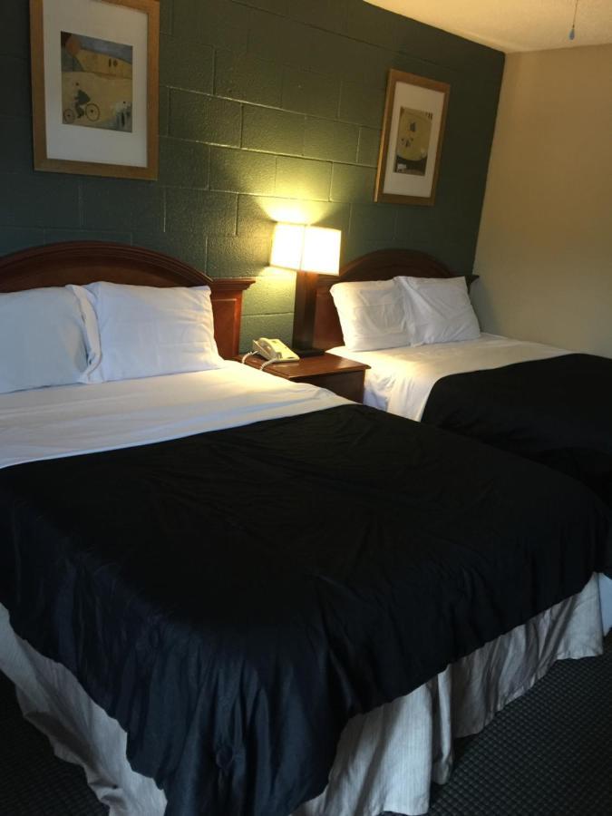 Hope Inn Lenox 외부 사진
