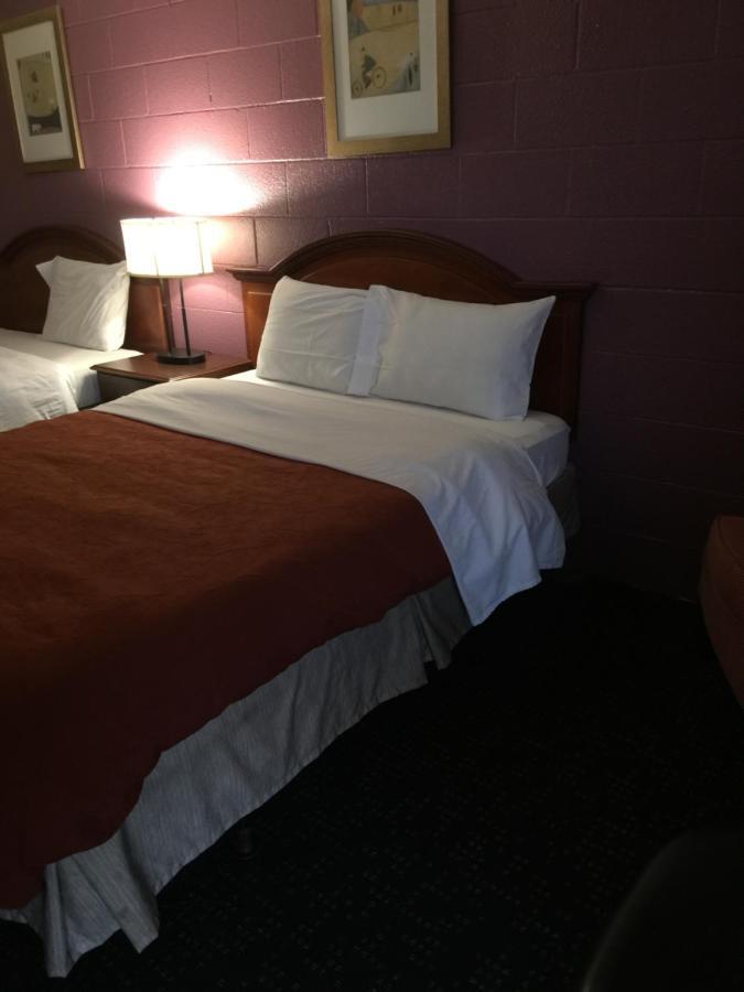 Hope Inn Lenox 외부 사진