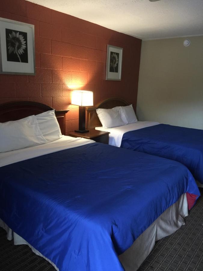 Hope Inn Lenox 외부 사진