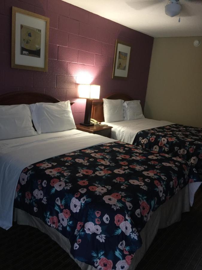 Hope Inn Lenox 외부 사진