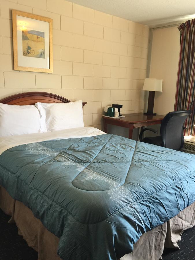 Hope Inn Lenox 외부 사진
