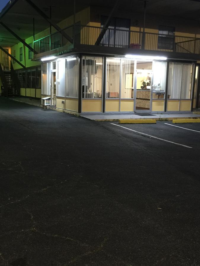 Hope Inn Lenox 외부 사진
