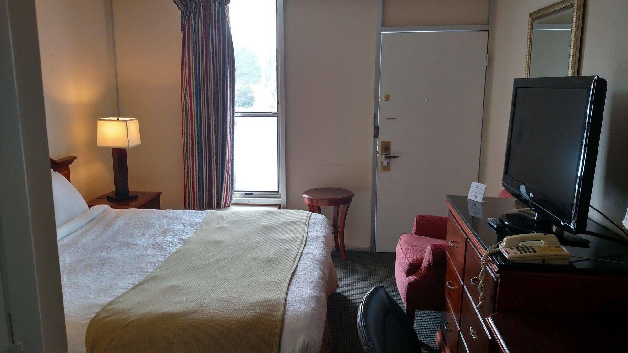 Hope Inn Lenox 외부 사진